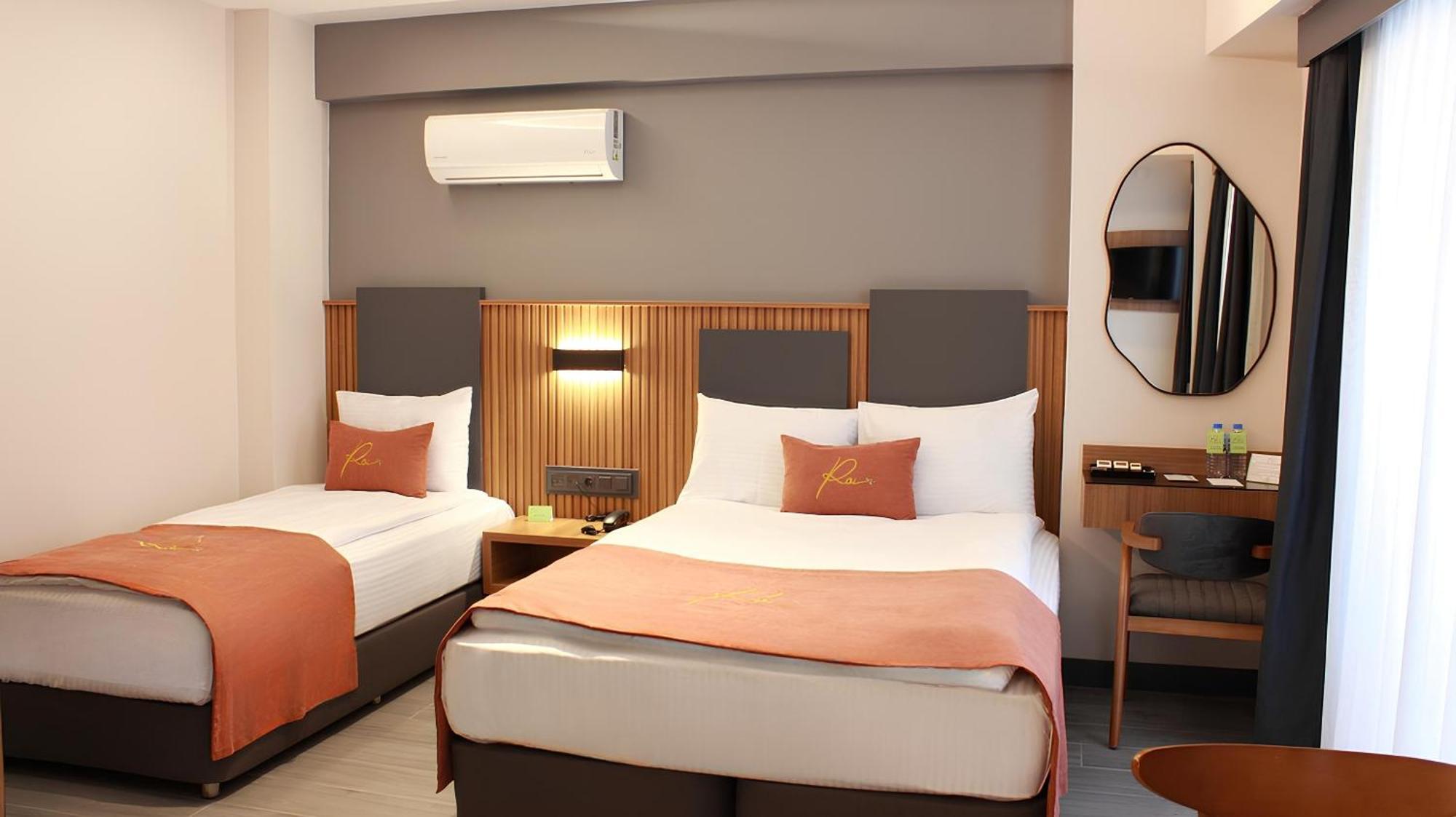 Roi Hotel Измир Екстериор снимка
