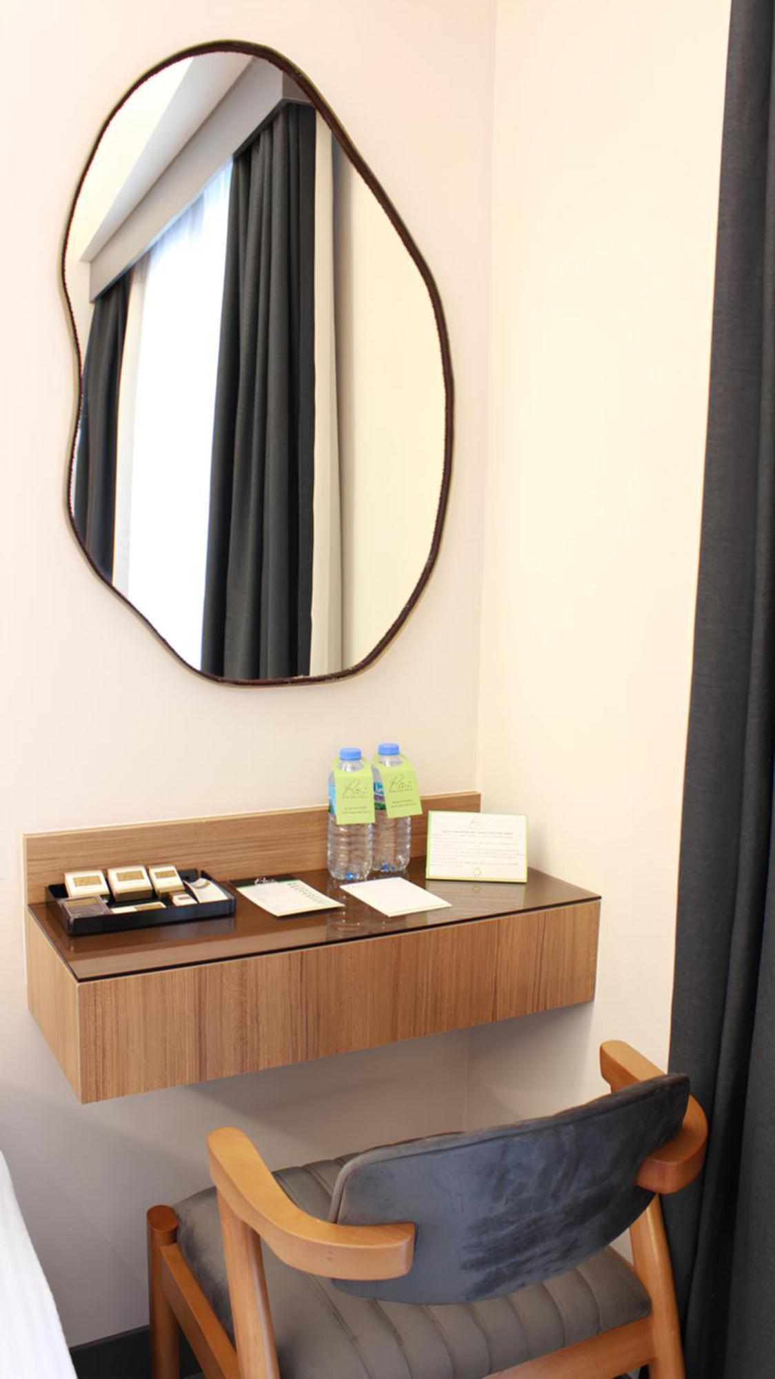Roi Hotel Измир Екстериор снимка