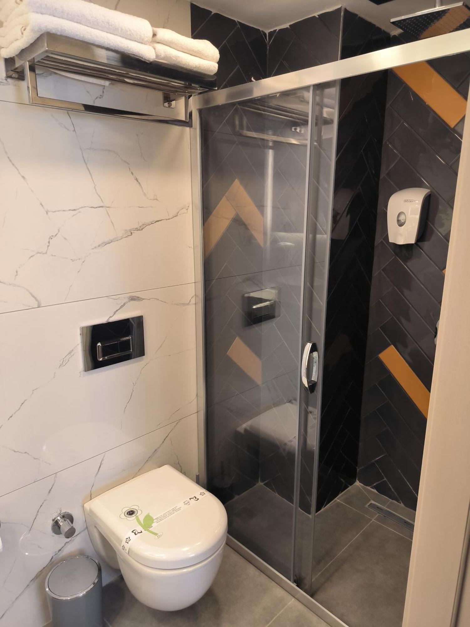 Roi Hotel Измир Екстериор снимка