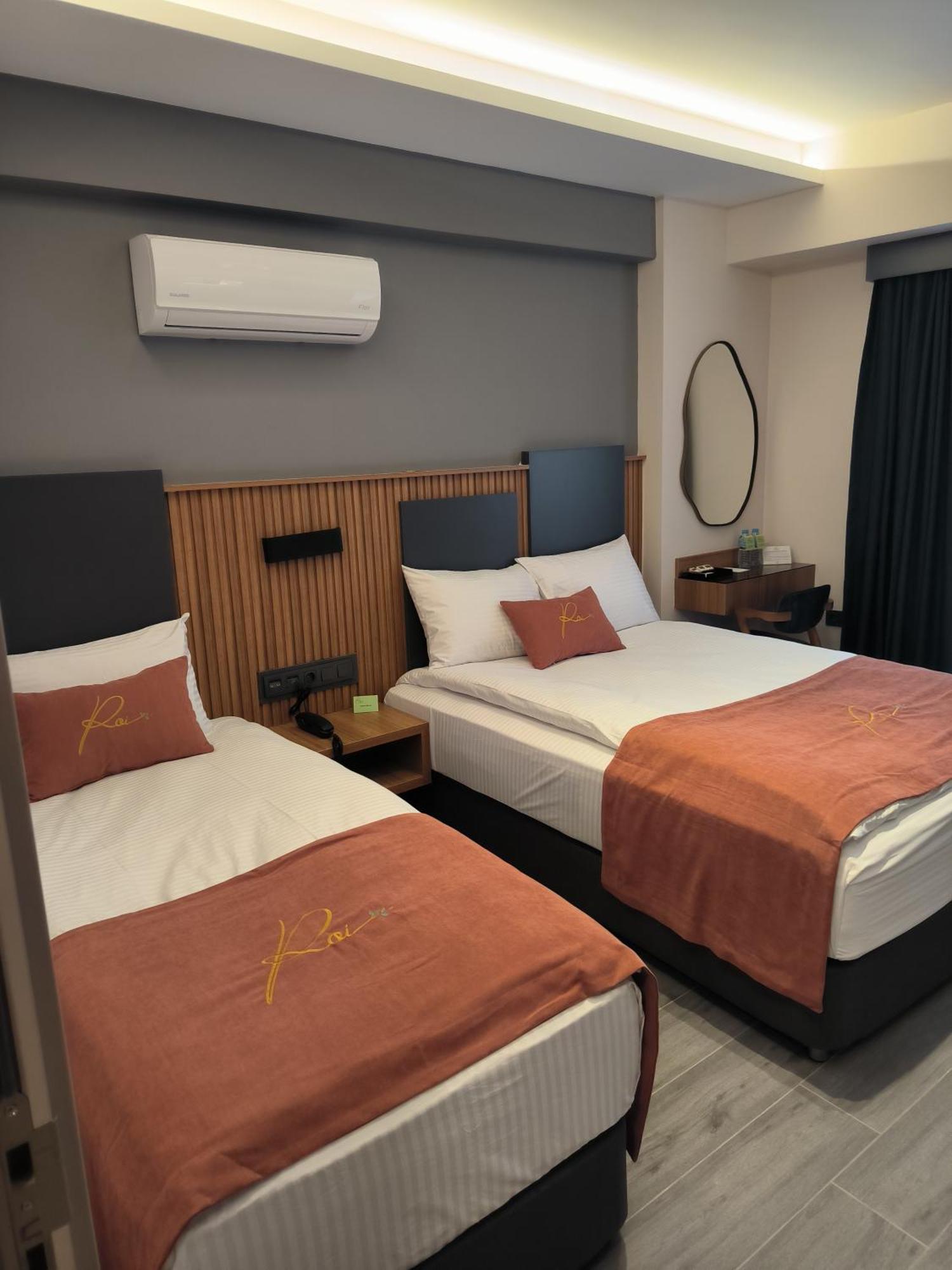 Roi Hotel Измир Екстериор снимка